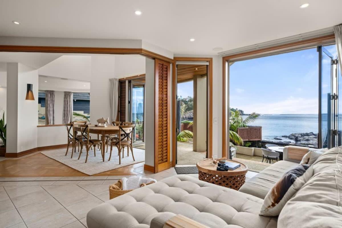 Takapuna Beachfront W Stunning Views โอ๊คแลนด์ ภายนอก รูปภาพ
