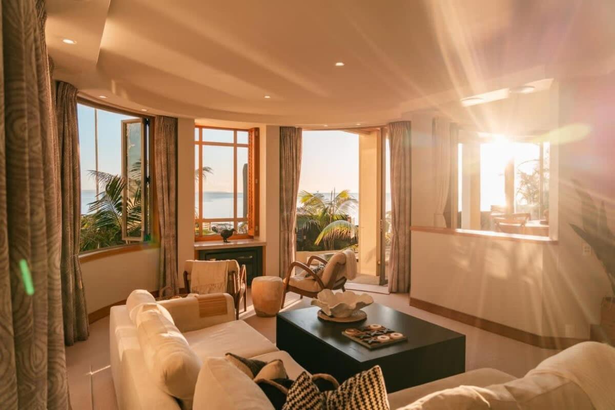 Takapuna Beachfront W Stunning Views โอ๊คแลนด์ ภายนอก รูปภาพ